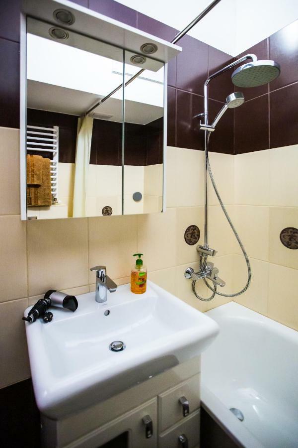 Apartments On Sholom Aleichem Та Ще Варіант Поруч Leópolis Exterior foto