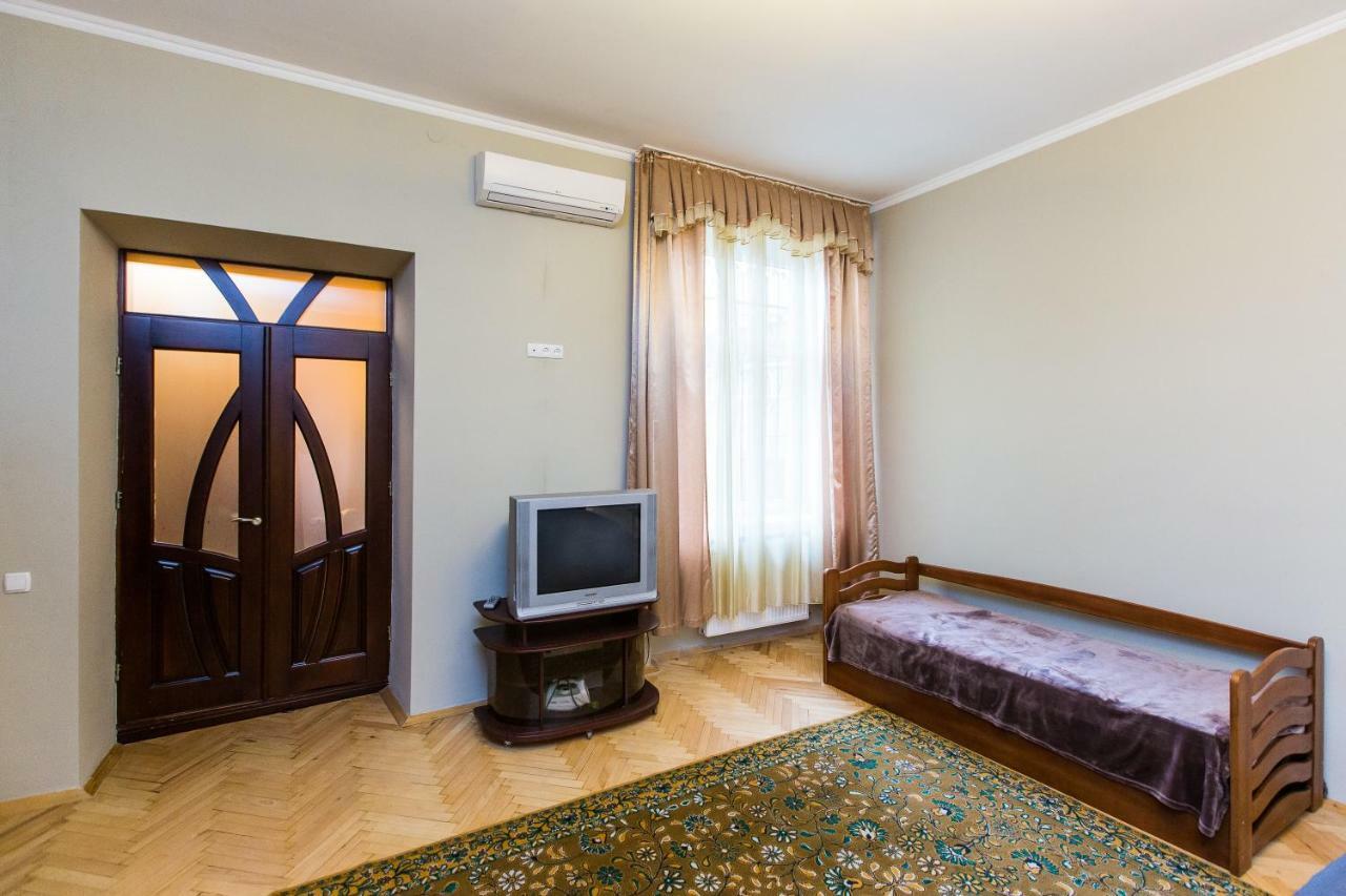 Apartments On Sholom Aleichem Та Ще Варіант Поруч Leópolis Exterior foto
