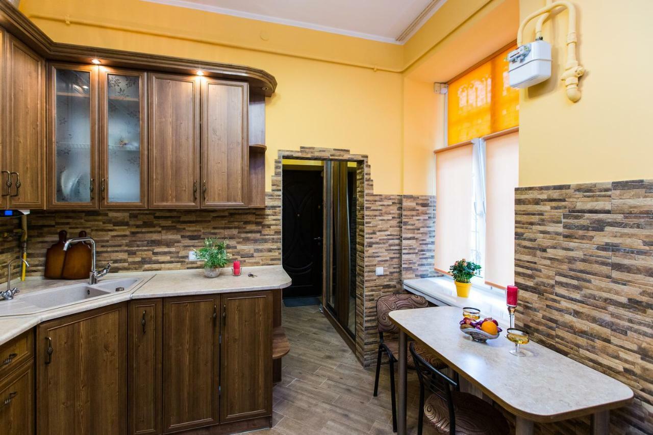 Apartments On Sholom Aleichem Та Ще Варіант Поруч Leópolis Exterior foto