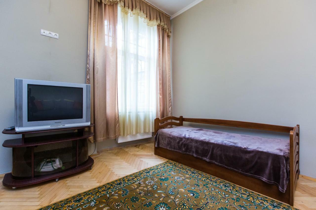 Apartments On Sholom Aleichem Та Ще Варіант Поруч Leópolis Exterior foto