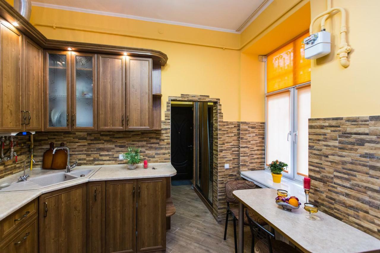 Apartments On Sholom Aleichem Та Ще Варіант Поруч Leópolis Exterior foto