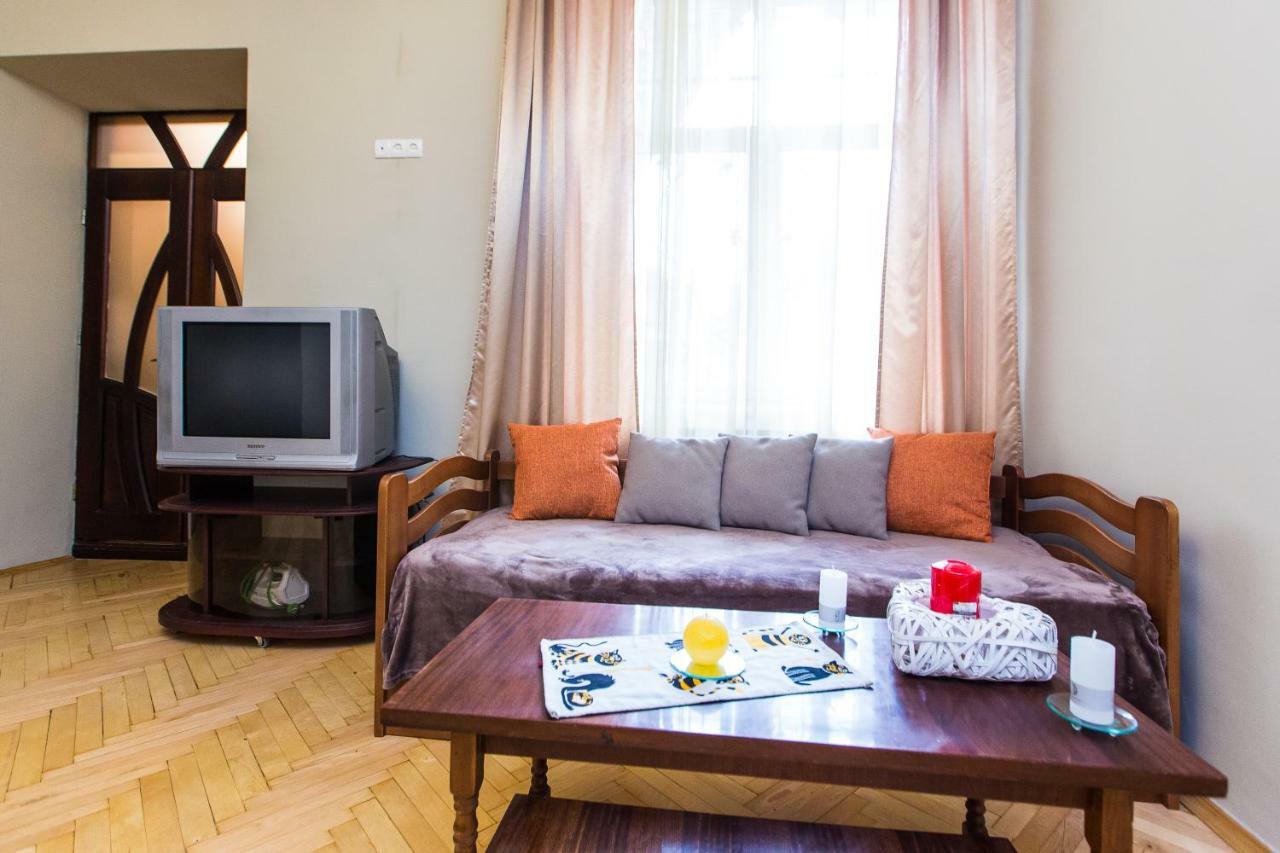Apartments On Sholom Aleichem Та Ще Варіант Поруч Leópolis Exterior foto