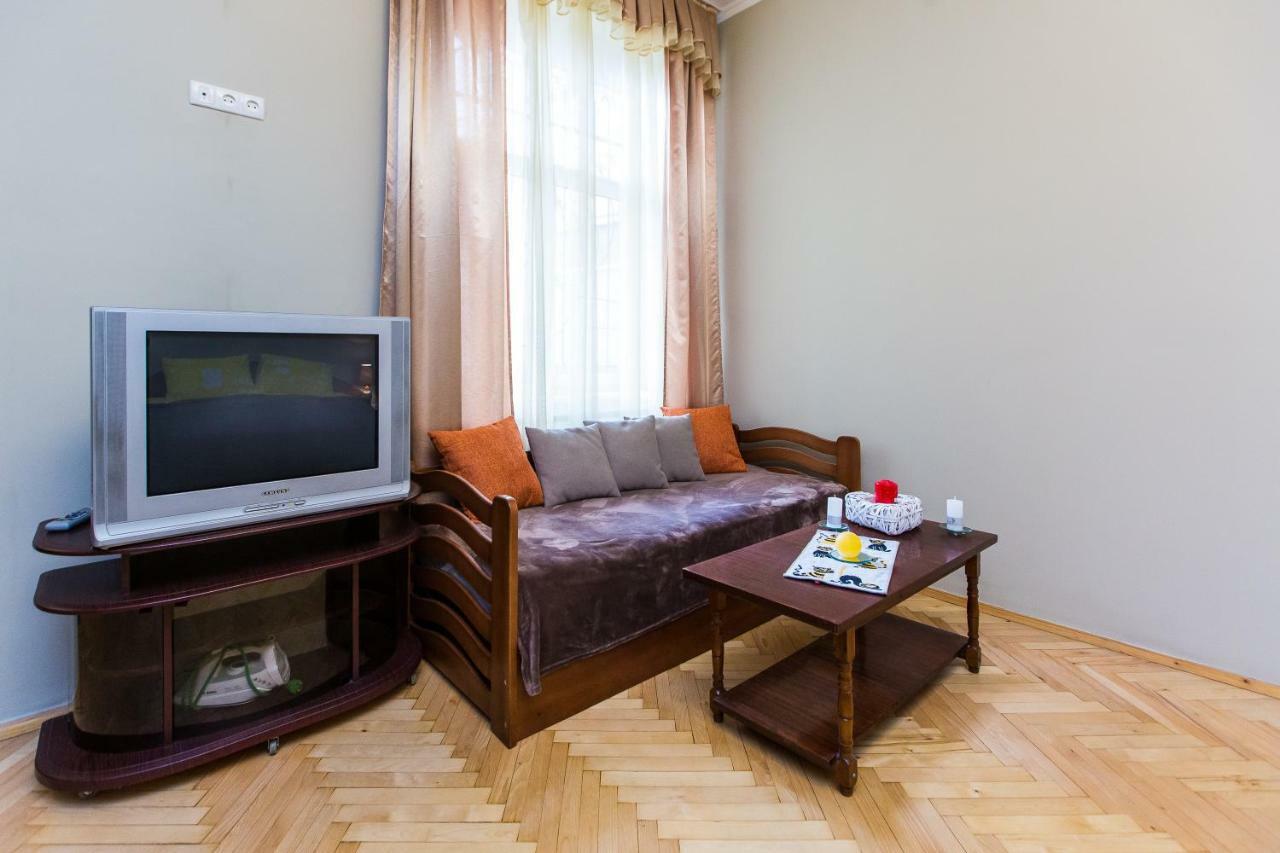 Apartments On Sholom Aleichem Та Ще Варіант Поруч Leópolis Exterior foto